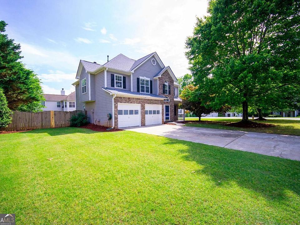 1st image of 2887 Cressington Bnd NW
