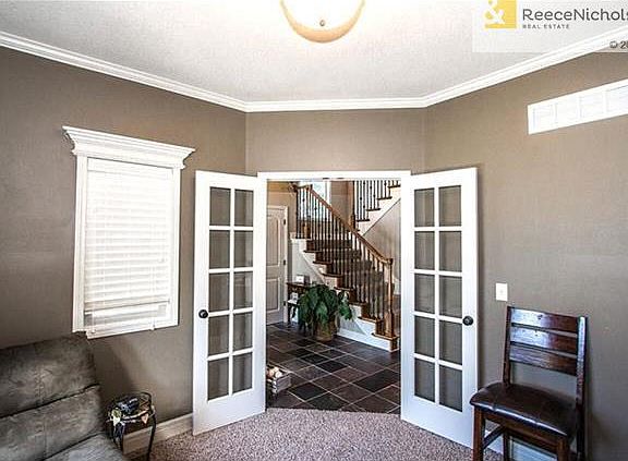 5th image of 2501 NE Crestview St