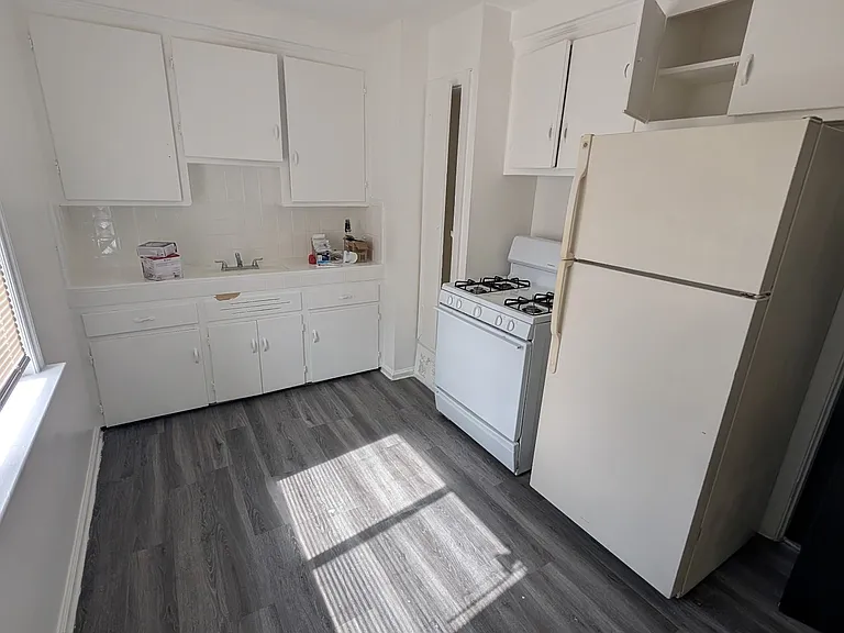 Oakman-Belleterre Apartments — Photo 18