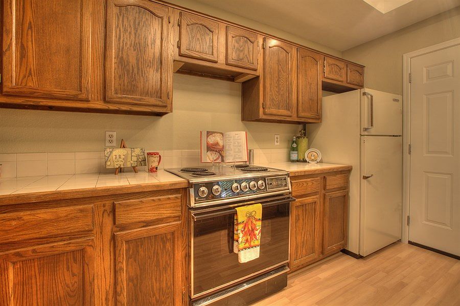 1st image of 1017 E Maryland Ave Unit 133