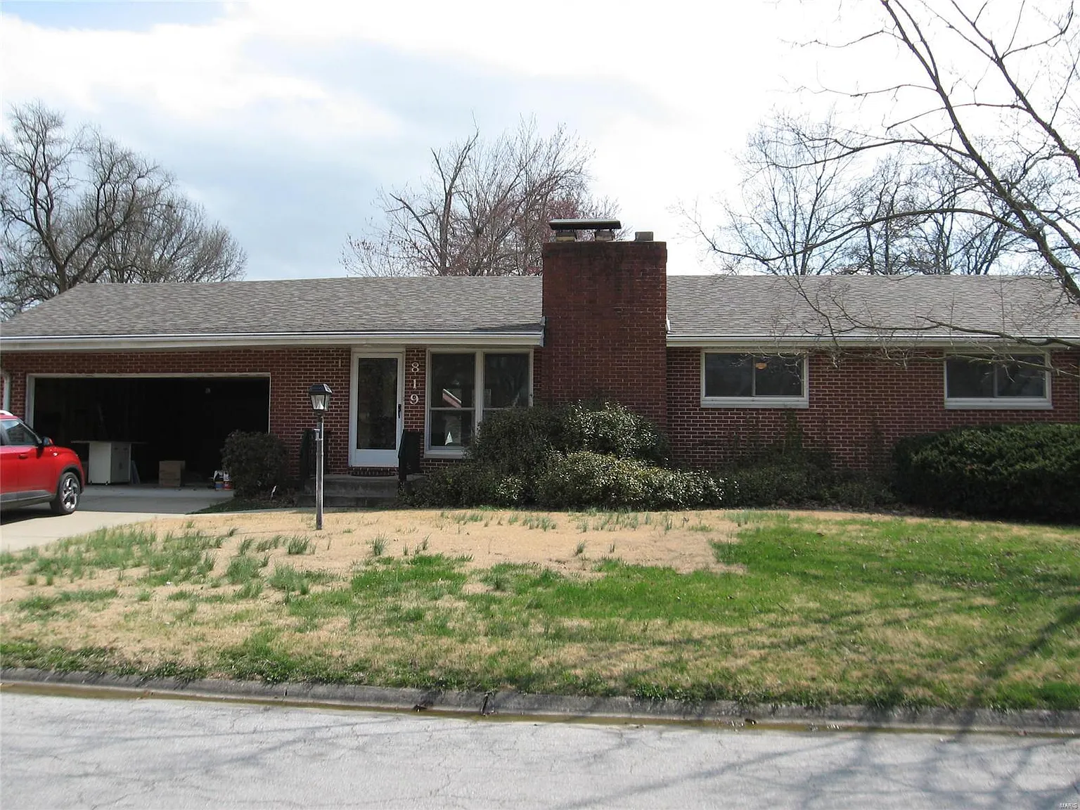 819 Pardee Rd photo 1