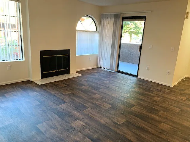 Coronado Villas — Photo 8