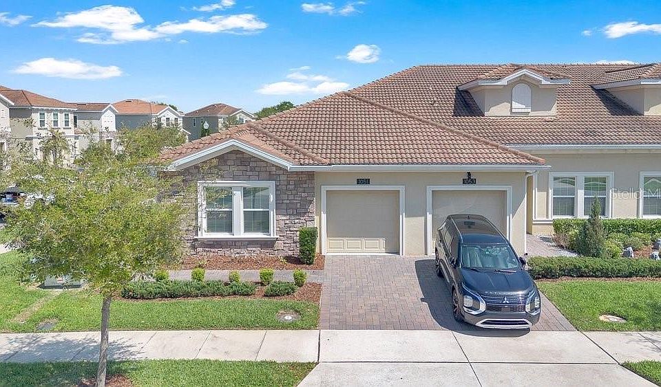 1st image of 1051 Quaker Ridge Ln