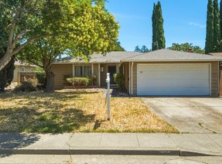2420 Oceanic Dr, Fairfield, CA 94533