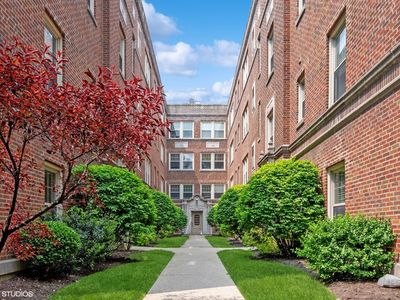 7320 N Honore St APT 401, Chicago, IL, 60626