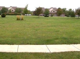 1051 Inverness Dr, Antioch, IL 60002