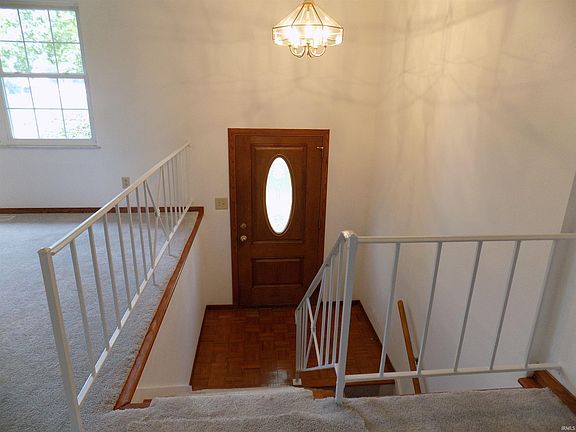 2nd image of 53582 Kennedy Dr