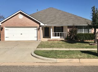 11141 SW 6th St, Yukon, OK 73099