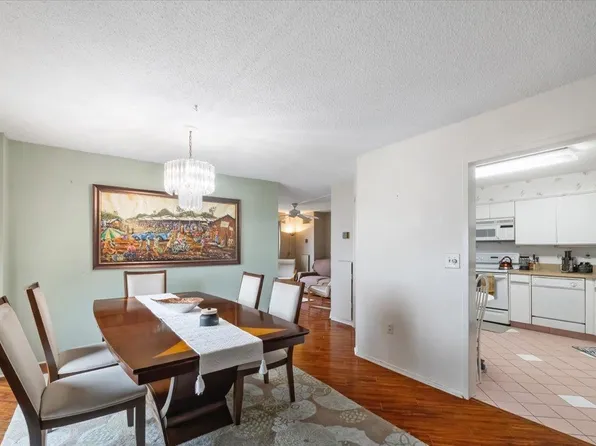 2006 Harmon Cove Tower image 5 of 43