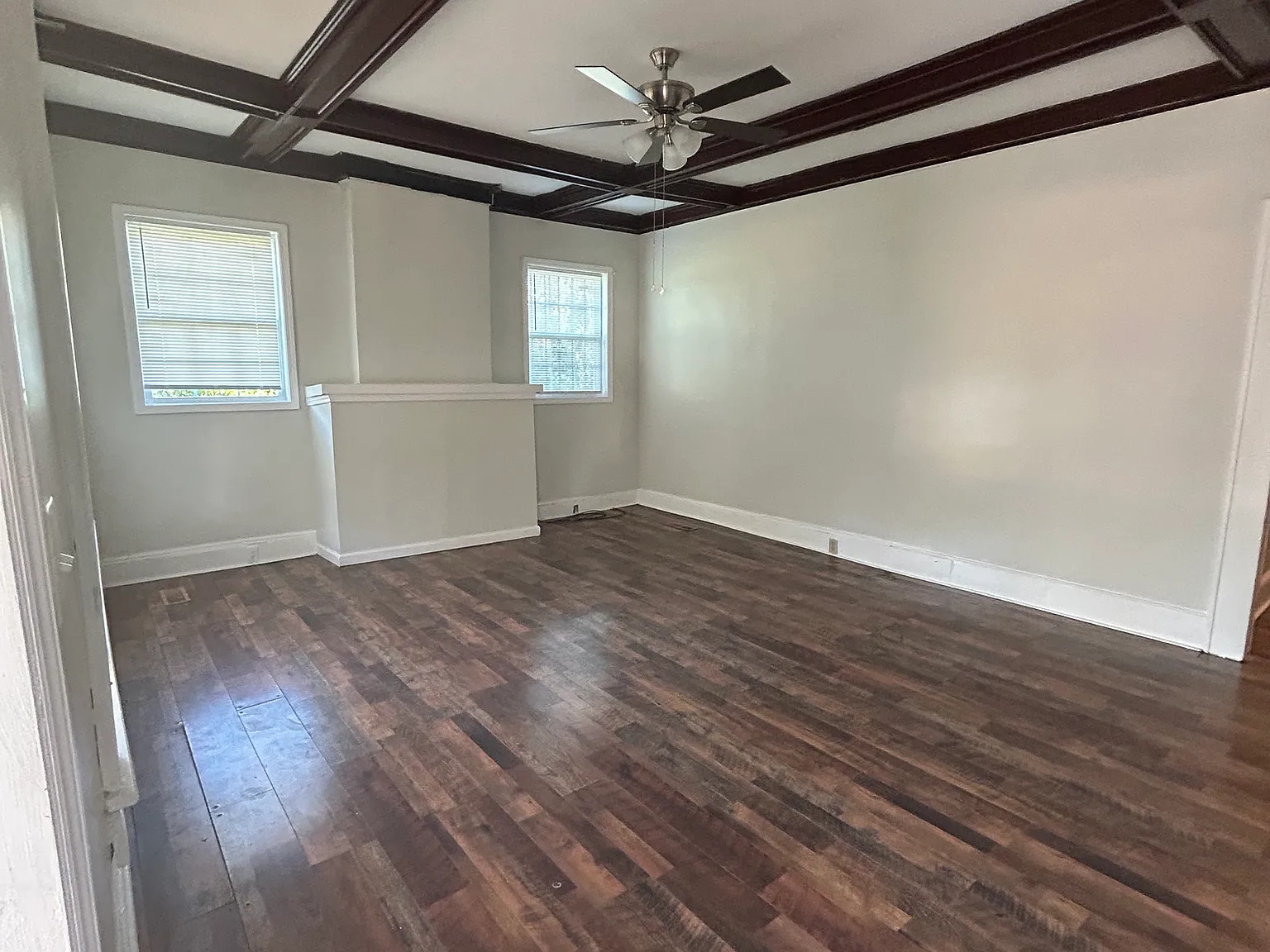 2 bed, $995 — Photo 1