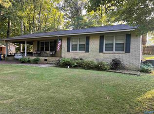 207 Falkner Cir, Boaz, AL 35957