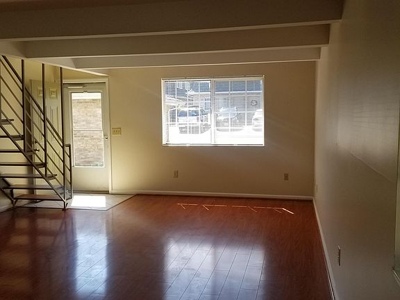 3rd image of 1412 Missouri Ave