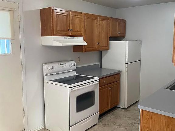 3rd image of 806 Ford Ave APT 5
