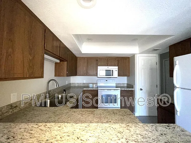 1611 Highway 95 #B208 — Photo 13