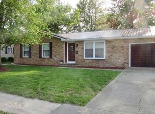 1707 N Randolph St, Robinson, IL 62454
