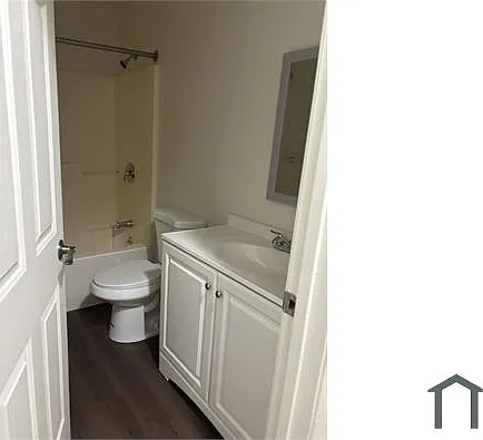 41 Village St — Photo 3
