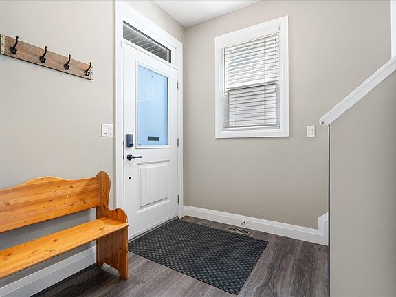 3rd image of 73 Springwood Way
