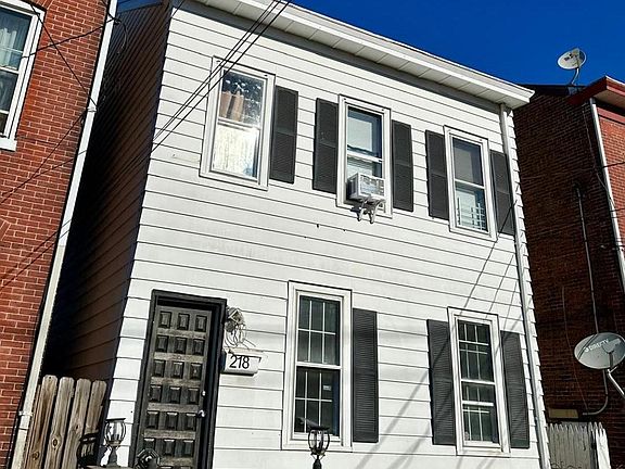 2nd image of 218 Bayard St