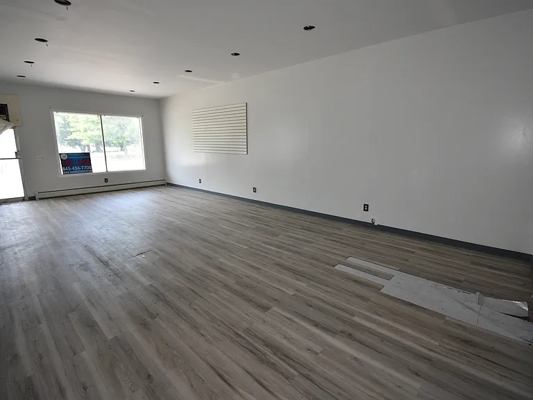 870 Violet Ave #8 — Photo 3