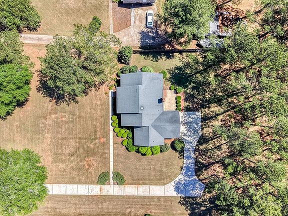 2nd image of 485 Fussell Rd