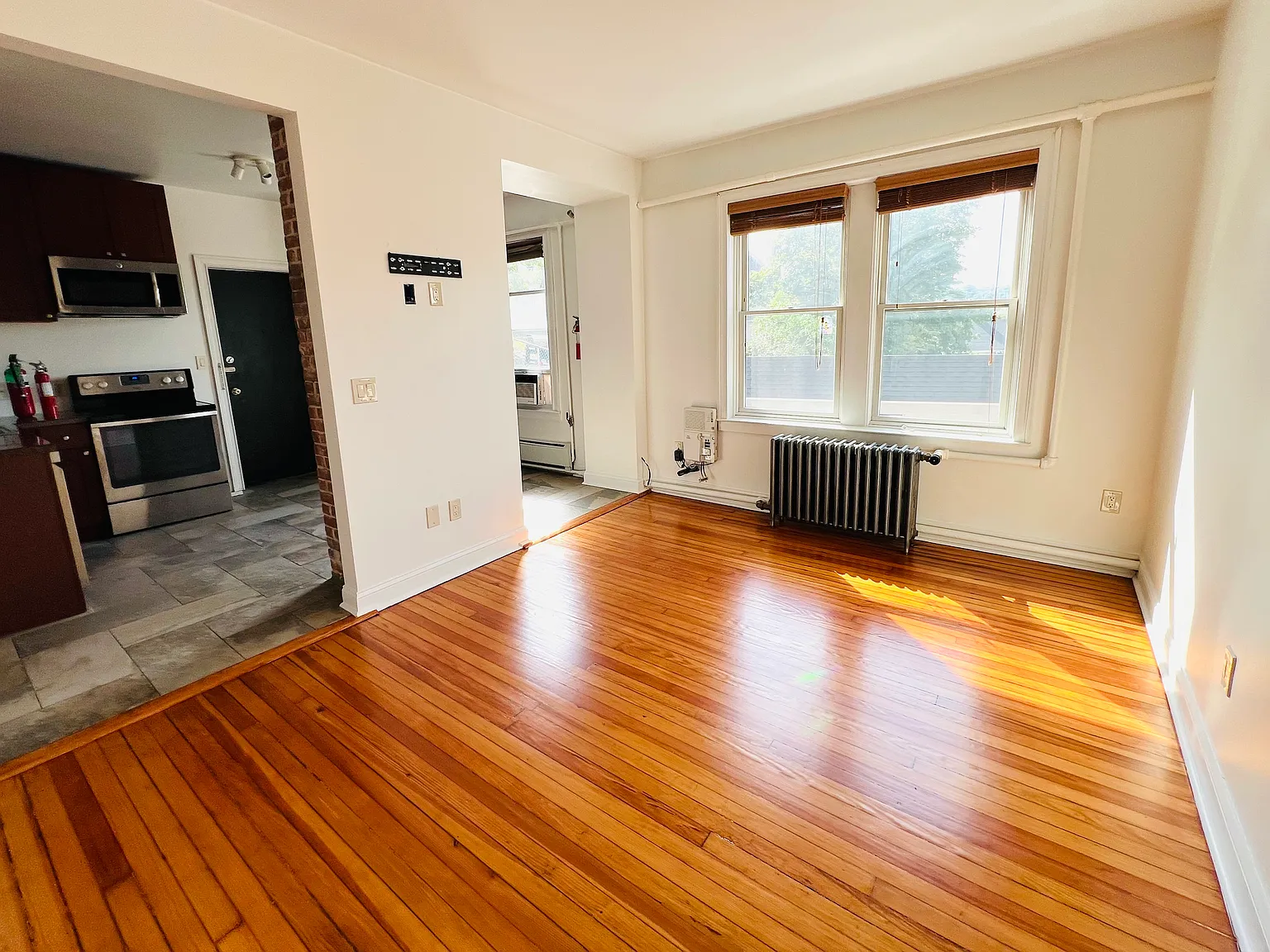 1 bed, 700 sqft, $1,980 — Photo 4