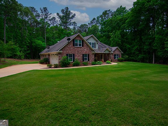 2nd image of 3337 Lower Blue Springs Rd