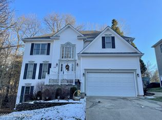 102 Hermitage Rd, Brandenburg, KY 40108