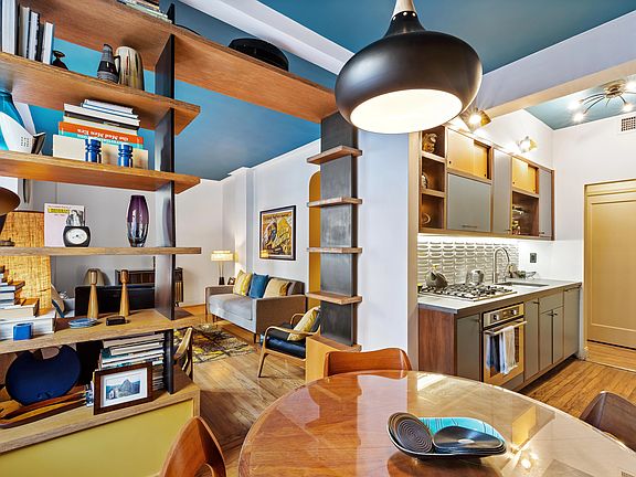 4th image of 87 E 2nd St APT 1B