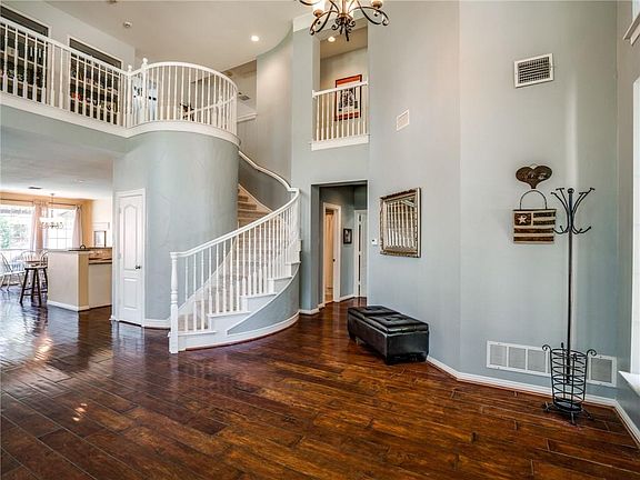 4th image of 224 Redwood Dr