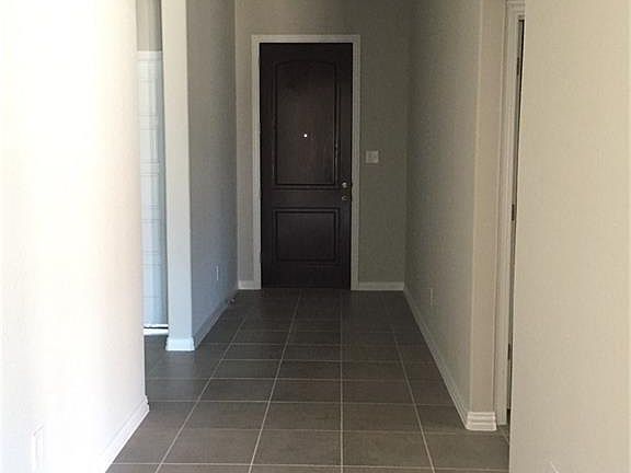 3rd image of 1105 Wolcott Dr