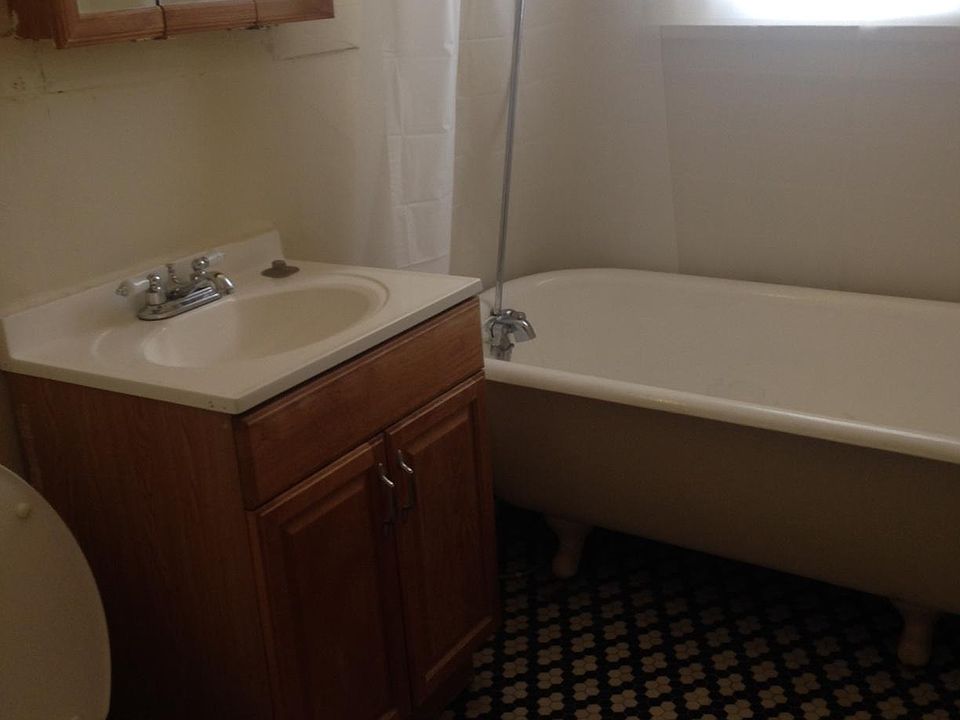2nd image of 352 Laurel St APT 204