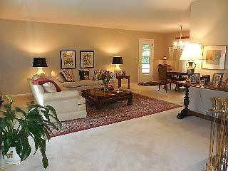 3rd image of 8 Emory Dr