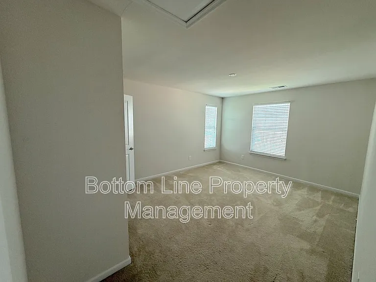 1524 Bailiff Ct SW — Photo 17