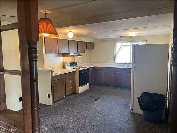 5th image of 112 Shady Ln