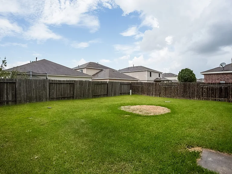 2723 Durham Chase Ln — Photo 17