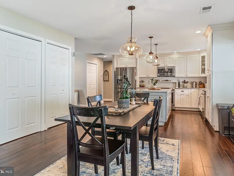 7828 Citadel Dr — Photo 16