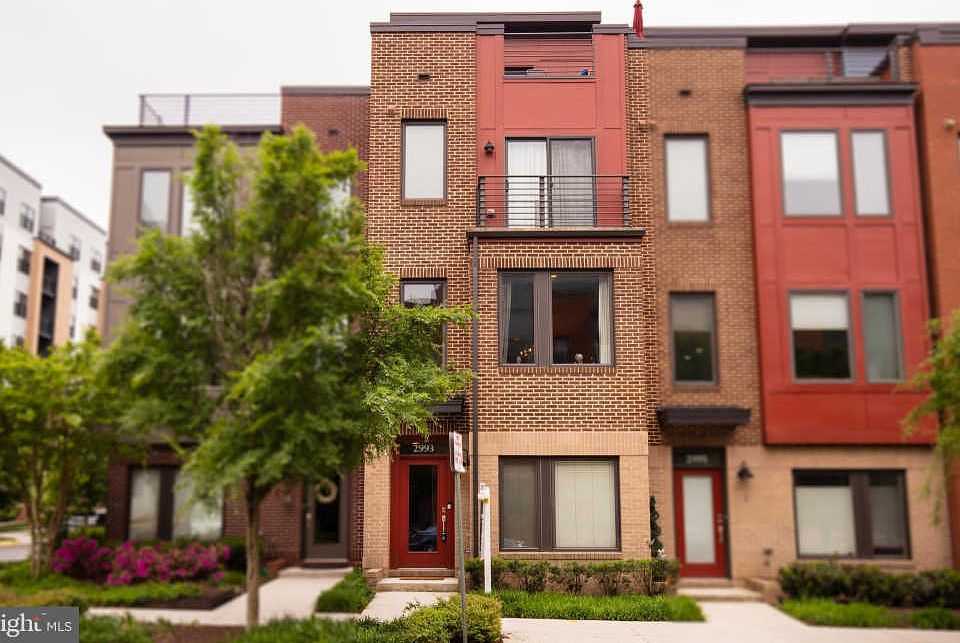 1st image of 2993 District Ave