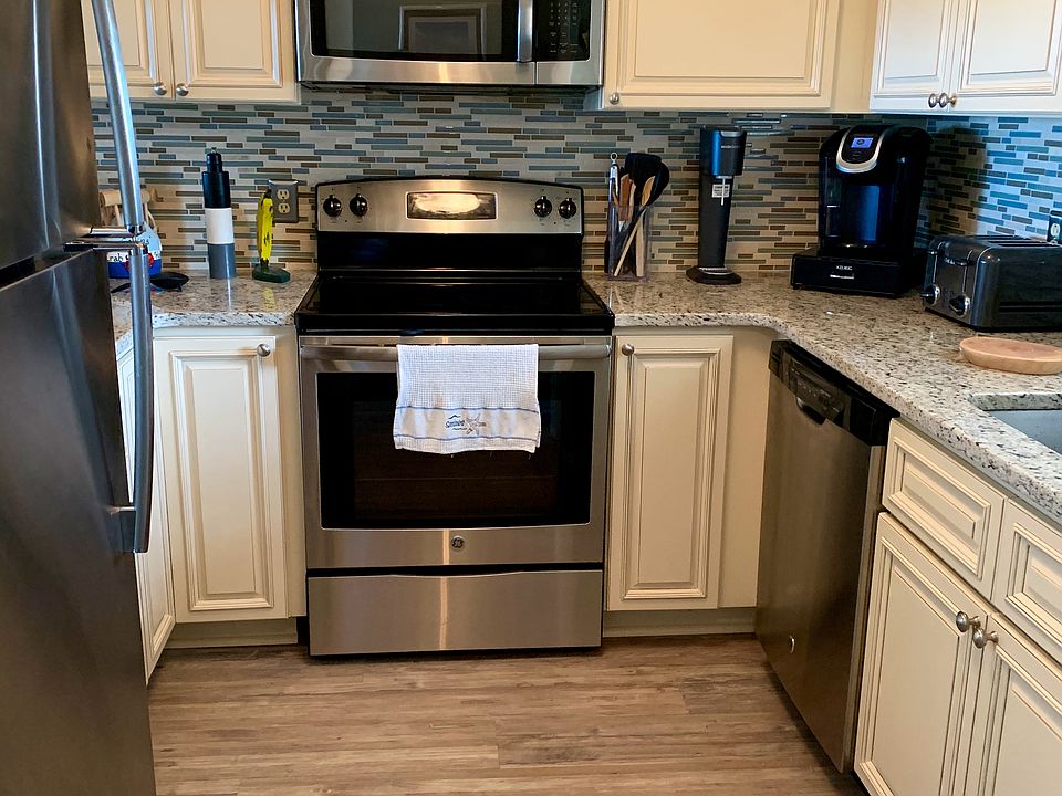 Well equipped kitchen