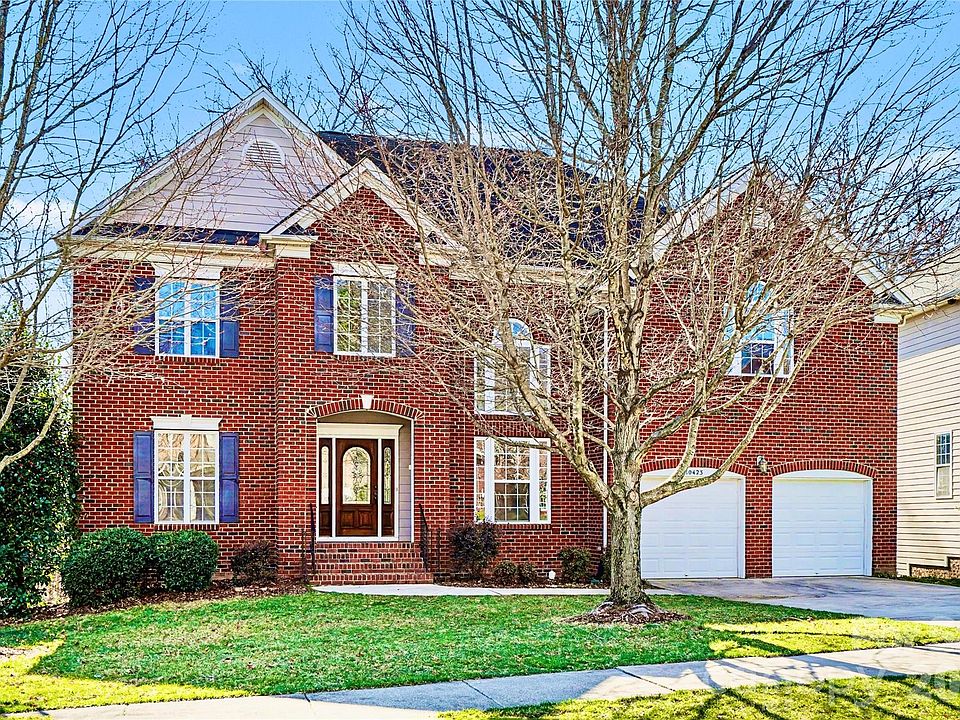 1st image of 10423 Falling Leaf Dr NW