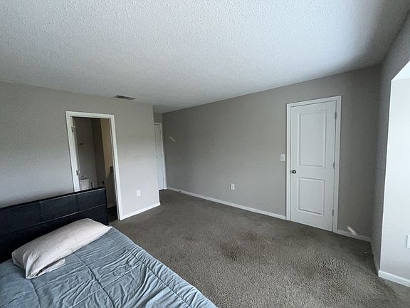 3rd image of 1020 Reflections Cir #207