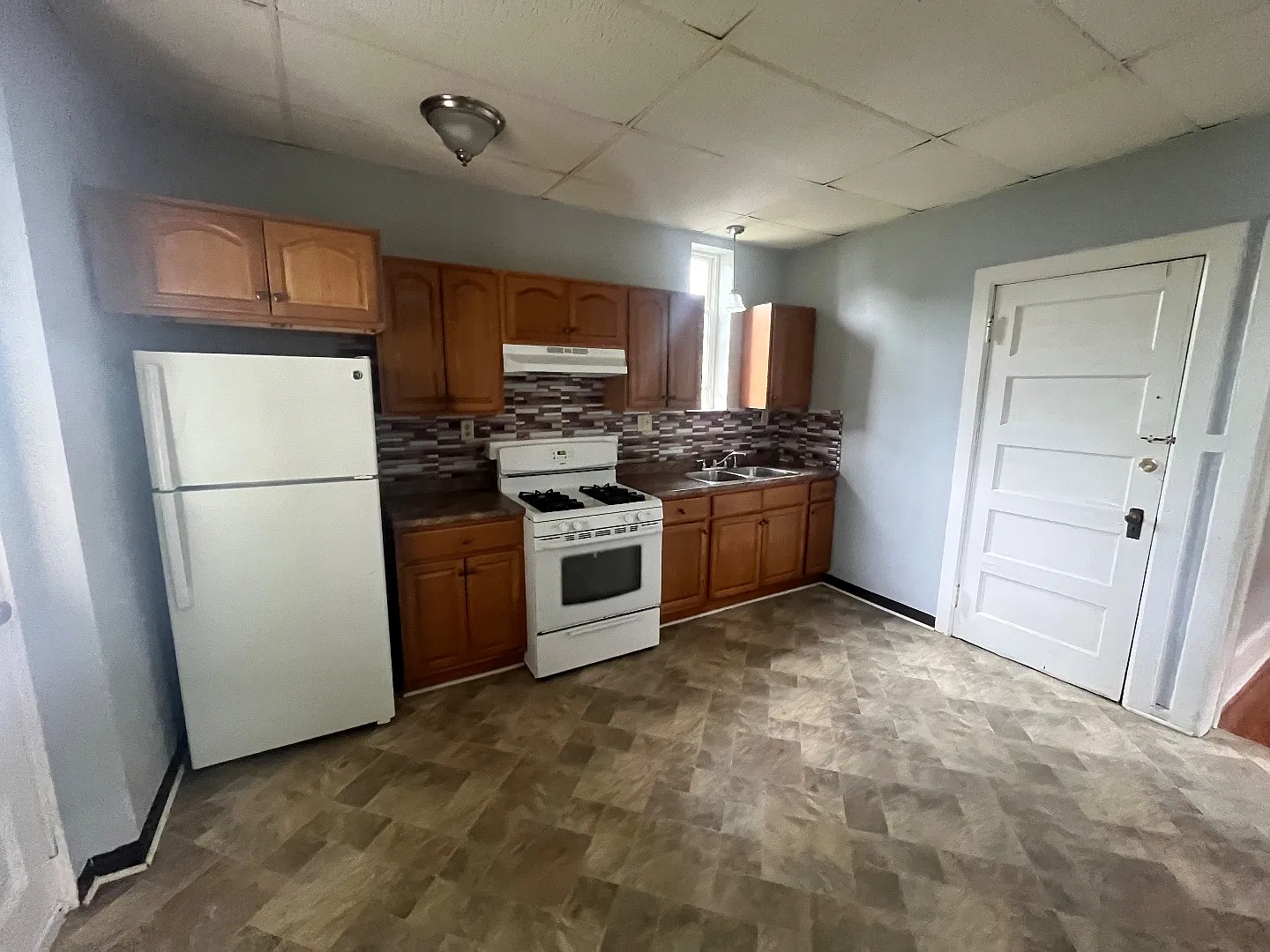 233 Delaware Ave - 4 — Photo 2