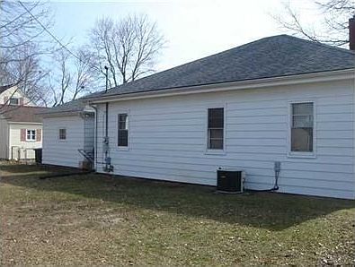3rd image of 1008 Glenmore Ave