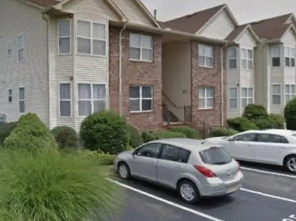 16 Claire Ct #2908, East Hanover, NJ 07936