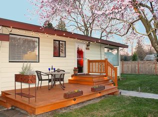 304 SW 106th St, Seattle, WA 98146