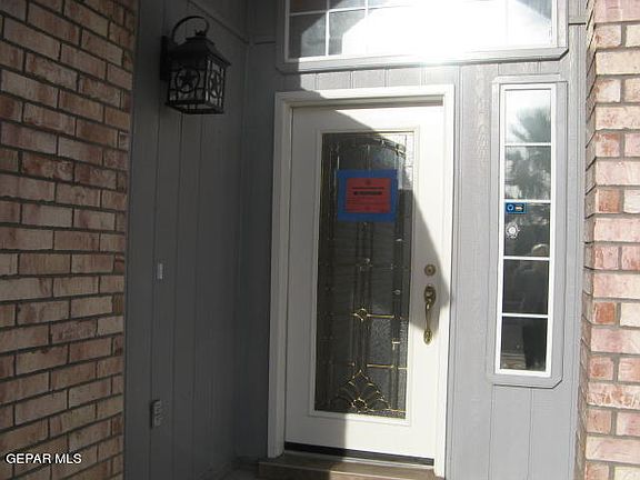 2nd image of 1612 Plaza Central Ln