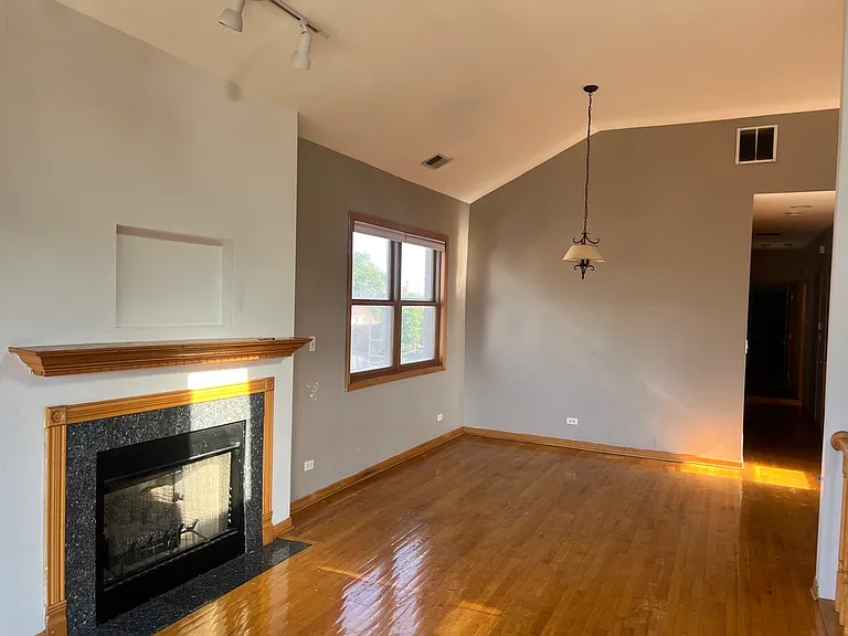 2445 W Polk St #3 — Photo 6