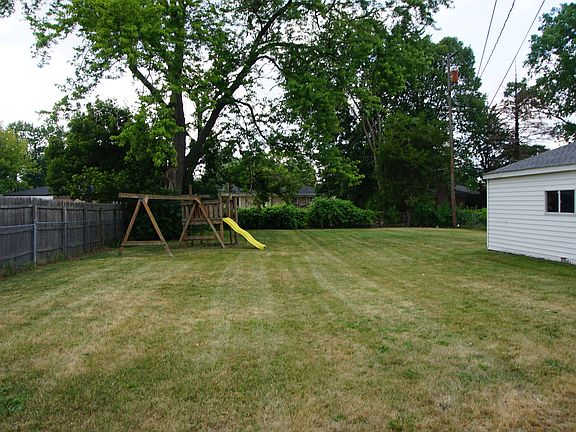 4th image of 3649 Stolzenfeld Ave