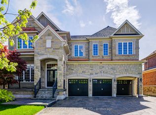229 Hunterwood Chase, Vaughan, ON L6A4R2