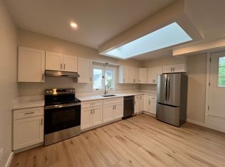 6 Trask St FLOOR 2, Danvers, MA 01923