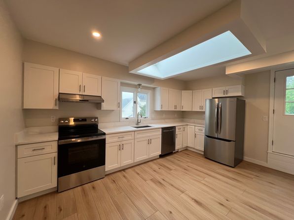 6 Trask St FLOOR 2